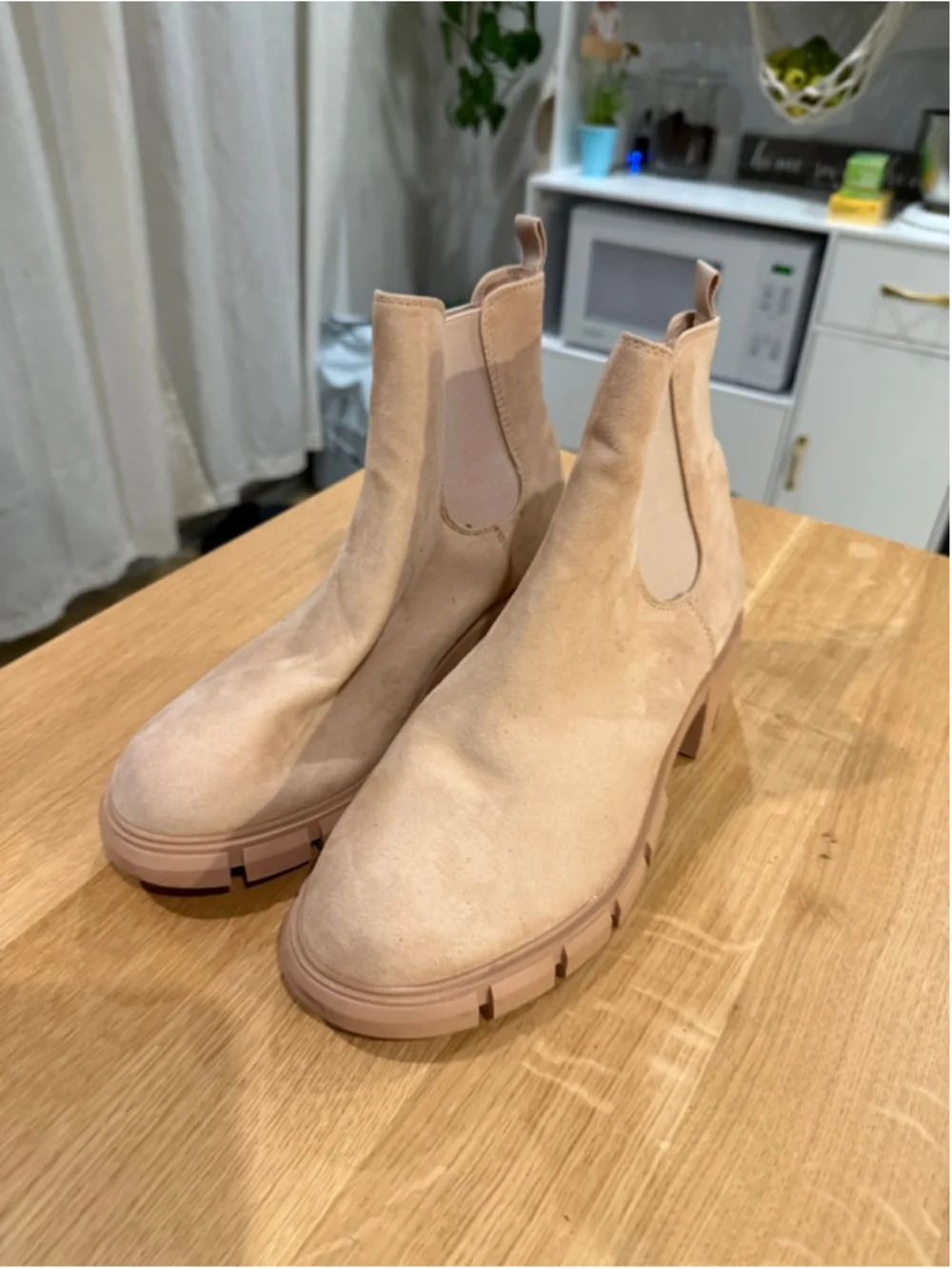 Women's Beige Suede Ankle Boots & Booties Size 9